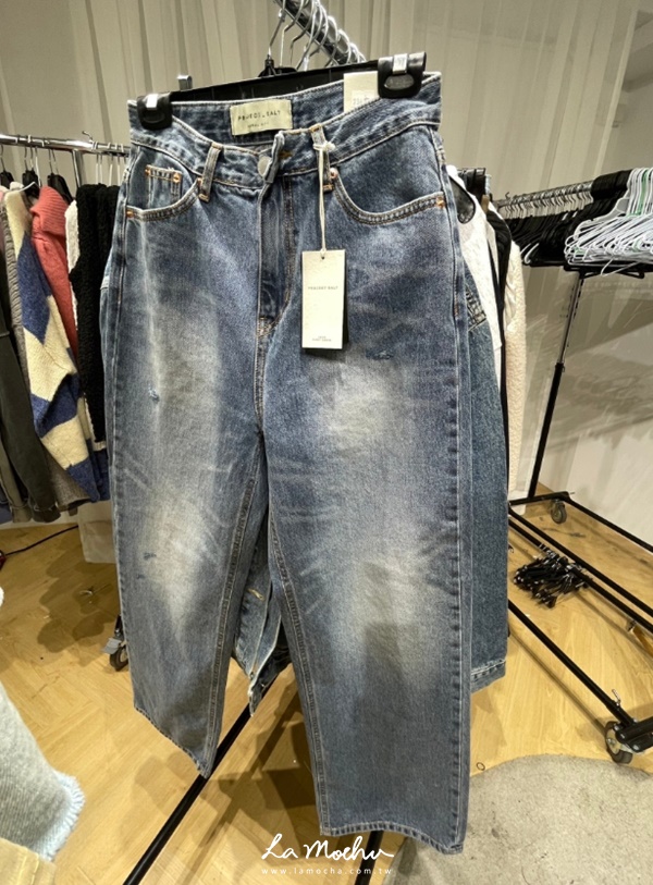 大腿刷色破損牛仔褲